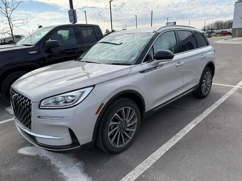 Used 2023 Lincoln Corsair Reserve w/ Towing Package image 1