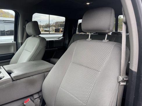 Used 2016 Ford F150 XLT w/ Equipment Group 302A Luxury image 11