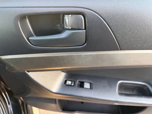 Used 2013 Mitsubishi Lancer ES image 27