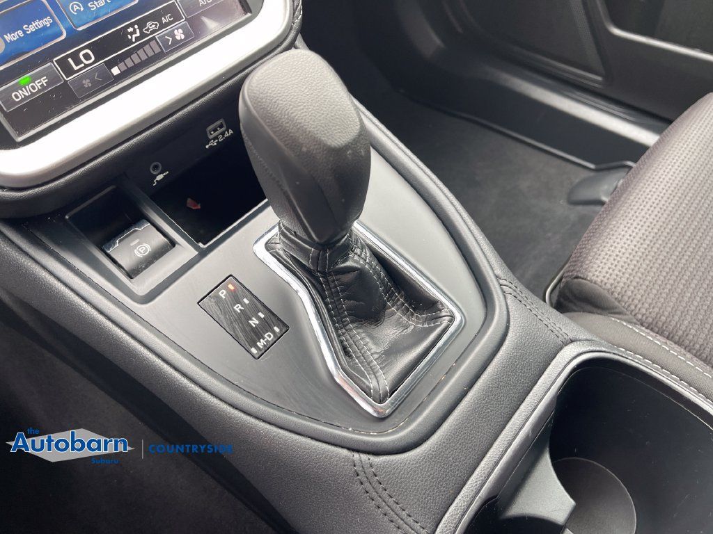 Used 2025 Subaru Outback AWD/4WD image 18