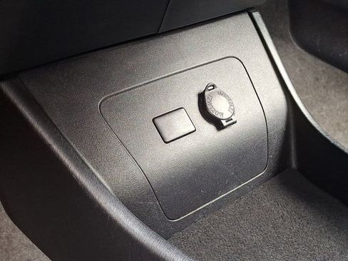 Used 2015 Toyota Prius Three FWD image 25