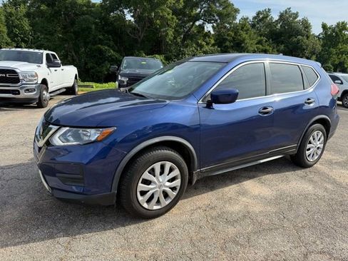 Used 2020 Nissan Rogue S FWD image 3
