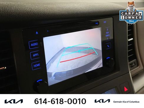 Used 2017 Toyota Sienna LE image 30