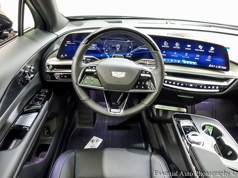 New 2026 Cadillac Lyriq Sport w/ LPO, Floor Liner Package image 11