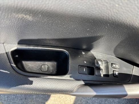 Used 2015 Hyundai Veloster Turbo image 21