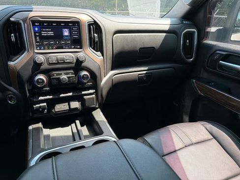Used 2023 Chevrolet Silverado 2500 High Country w/ LPO, Hitch Package AWD/4WD image 16