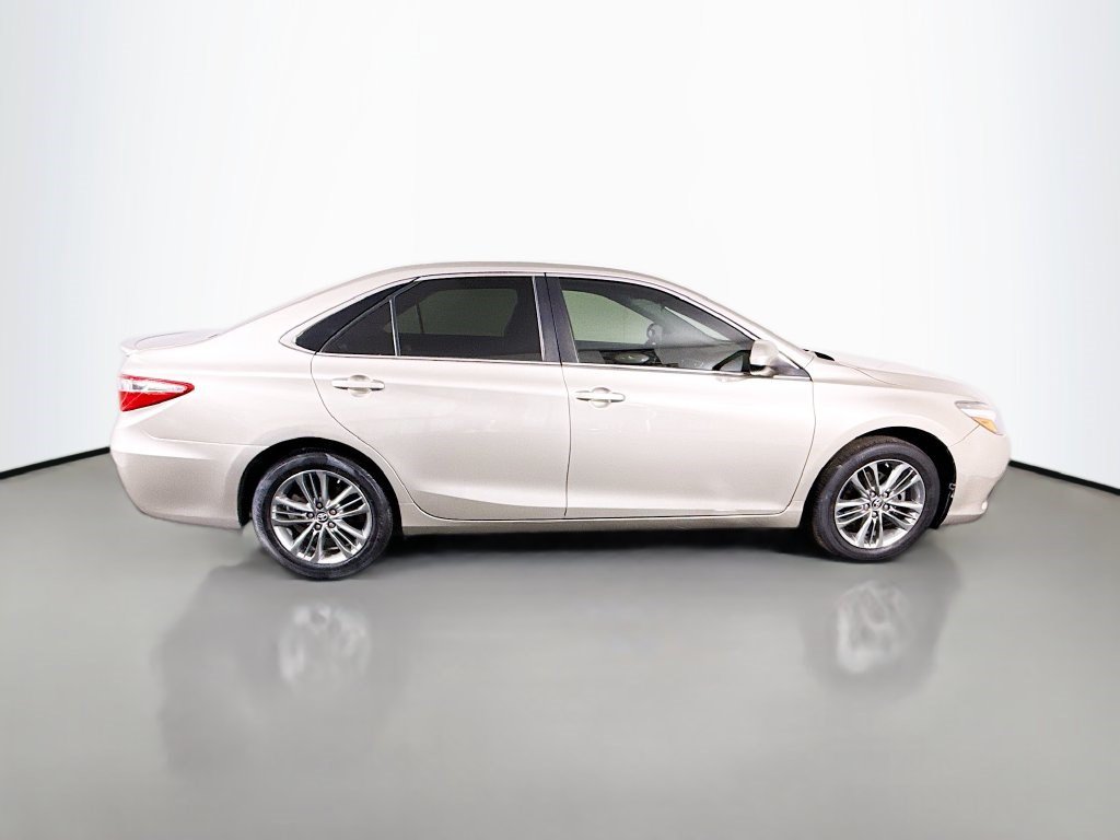 Used 2017 Toyota Camry SE FWD image 11