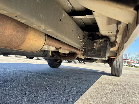 Used 2014 Ford E-150 and Econoline 150 w/ Power Group RWD image 6