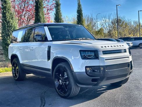 Used 2026 Land Rover Defender 130 S image 7