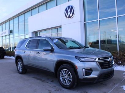 Used 2023 Chevrolet Traverse LT