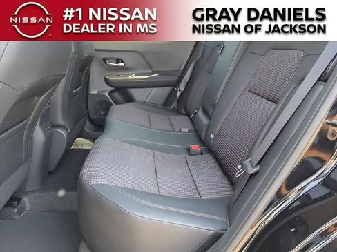 New 2025 Nissan Kicks SR image 15