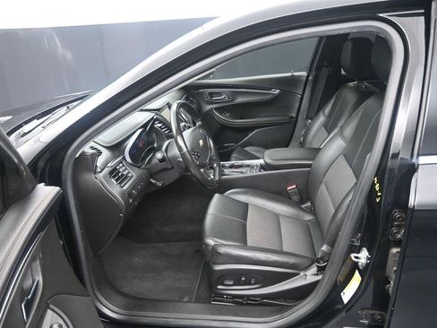 Used 2019 Chevrolet Impala LT w/ LT Convenience Package FWD image 11