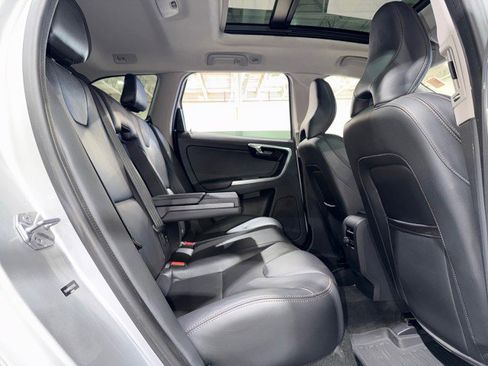 Used 2017 Volvo XC60 T6 Dynamic w/ Climate Package image 58