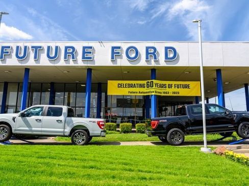 Used 2016 Toyota Highlander XLE image 24