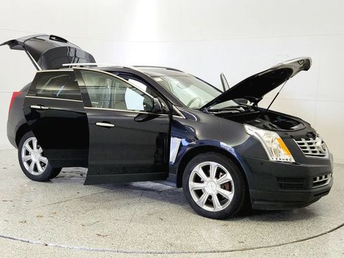 Used 2016 Cadillac SRX Luxury w/ Driver Awareness Package image 9