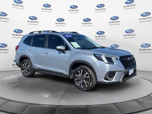 Used 2023 Subaru Forester Limited AWD/4WD image 8