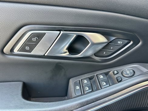 Used 2023 BMW 330i Sedan w/ Driving Assistance Package RWD image 10