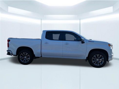 Used 2024 Chevrolet Silverado 1500 RST w/ Z71 Off-Road Package AWD/4WD image 7