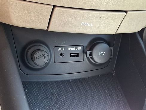 Used 2010 Hyundai Elantra GLS FWD image 24