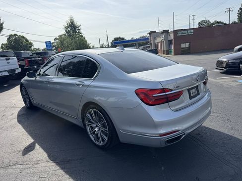 Used 2018 BMW 750i xDrive AWD/4WD image 7