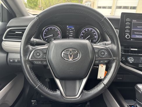 Used 2023 Toyota Camry SE FWD image 21