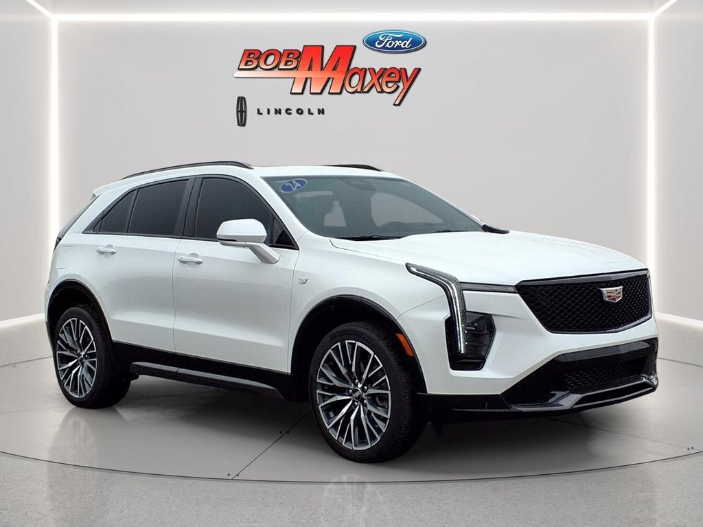Used 2024 Cadillac XT4 Sport AWD/4WD image 3