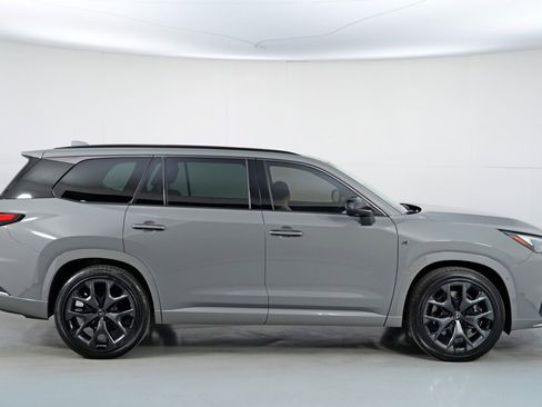 Used 2025 Lexus TX 500h AWD w/ Technology Package image 54