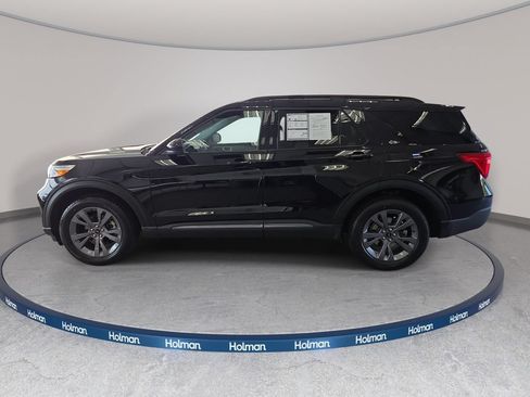 Certified 2023 Ford Explorer XLT w/ Equipment Group 202A AWD/4WD image 8