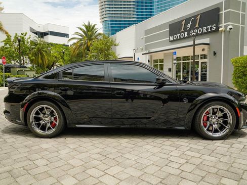 Used 2022 Dodge Charger SRT Hellcat image 16