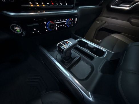 Used 2022 Chevrolet Silverado 1500 LTZ w/ LTZ Premium Package image 21