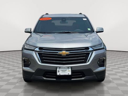 Used 2023 Chevrolet Traverse LT AWD/4WD image 2