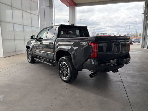 Certified 2025 Toyota Tacoma TRD Sport AWD/4WD image 7
