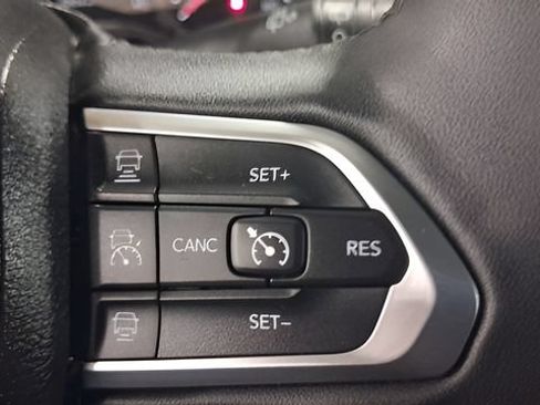 Used 2025 Jeep Compass Limited AWD/4WD image 34