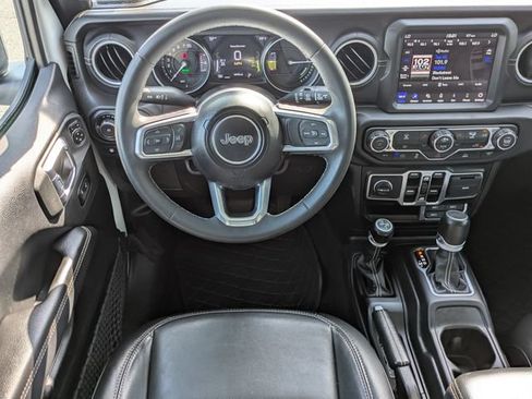 Used 2023 Jeep Wrangler Unlimited Sahara AWD/4WD image 16