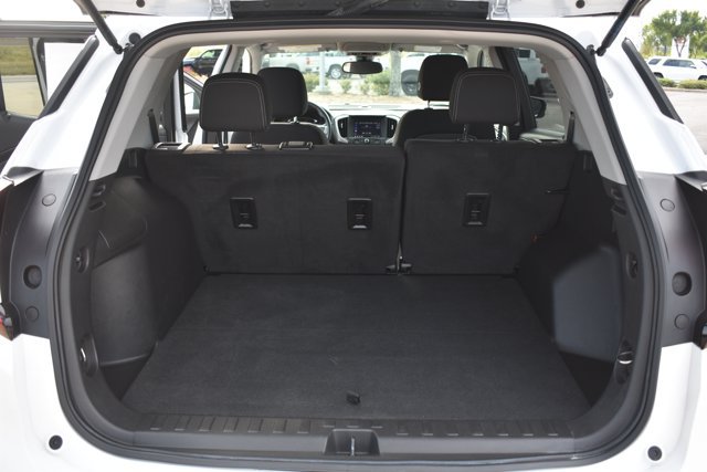 Used 2023 GMC Terrain SLE w/ Driver Convenience Package FWD image 17