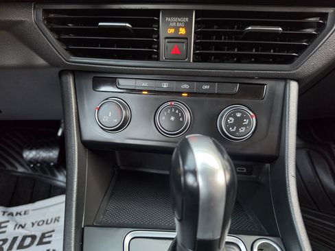 Used 2021 Volkswagen Jetta S FWD image 31