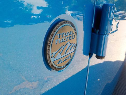 Used 2024 Jeep Wrangler Unlimited w/ Convenience Group image 19