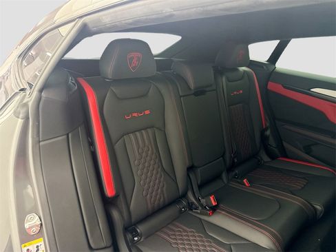 Used 2024 Lamborghini Urus S image 29