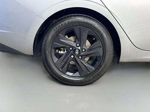 Used 2022 Hyundai Elantra SEL w/ Convenience Package FWD image 33