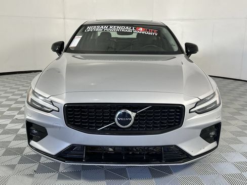 Used 2023 Volvo S60 B5 Core AWD/4WD image 3