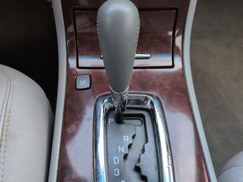 Used 2008 Buick Lucerne CXL FWD image 25