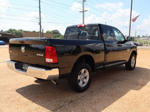 Used 2024 RAM 1500 Classic SLT AWD/4WD image 6