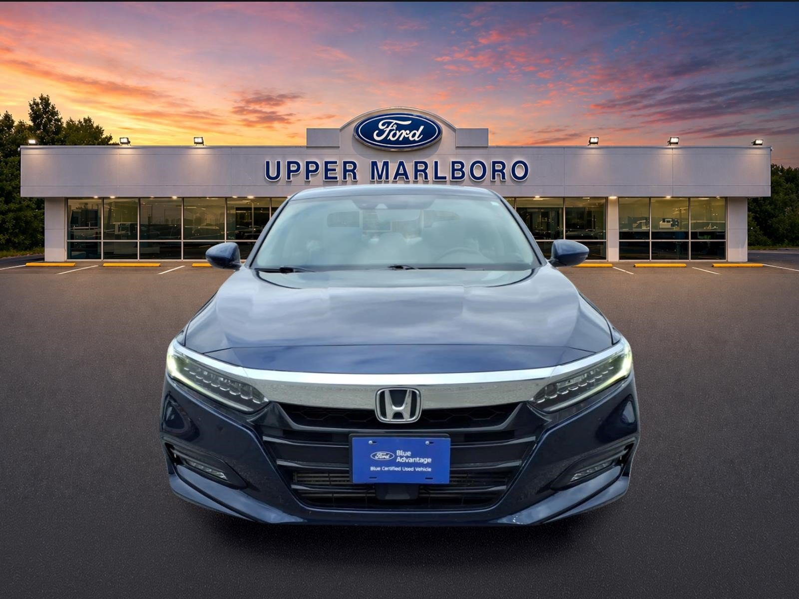 Used 2018 Honda Accord Touring image 3