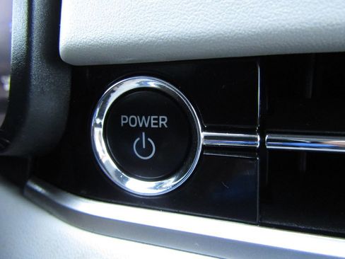 Used 2024 Mitsubishi Outlander SEL image 28