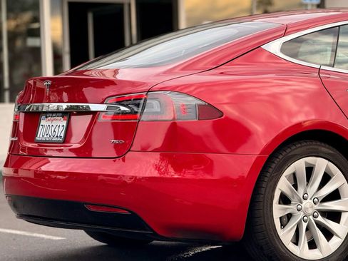 Used 2016 Tesla Model S 75D image 9