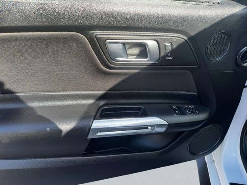 Used 2021 Ford Mustang Coupe image 16