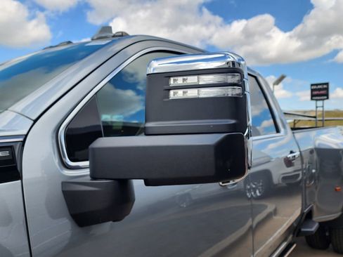New 2026 GMC Sierra 3500 Denali Ultimate AWD/4WD image 15