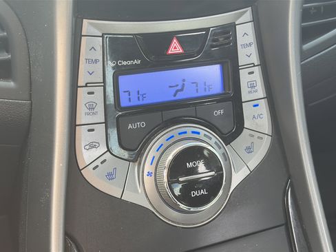 Used 2013 Hyundai Elantra Limited w/ Technology Pkg FWD image 22