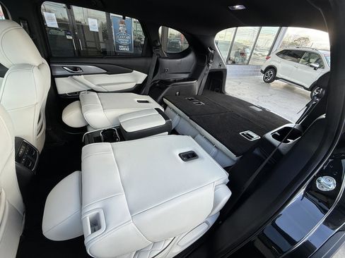 Used 2023 MAZDA CX-9 Signature image 44