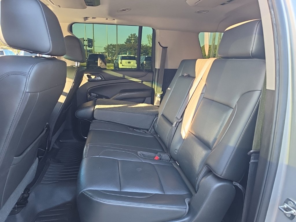 Used 2018 GMC Yukon XL SLT w/ Open Road Package AWD/4WD image 5